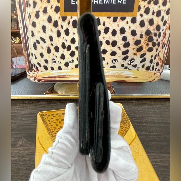 CHANEL Black Caviar Leather 6 Key
Holder Case Wallet - Picture 5 of 12